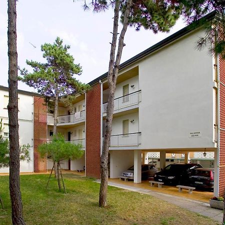 Appartamenti Dei Pini Bibione Eksteriør bilde